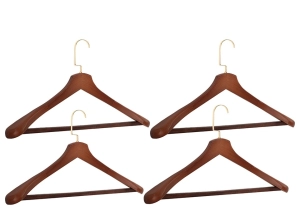 Zestaw 4 wieszaków SHP HARDI brązowy