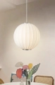 Lampa-wiszaca-SILK-biala-30-cm-skandynawska-kula-nad-stolem-do-pokoju-do-sypialni-onelovedesign